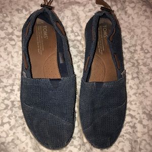 TOMS